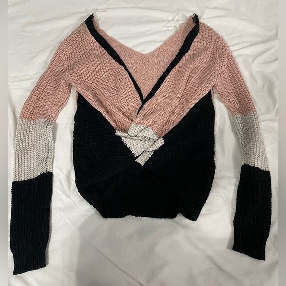 Womens pink/white/black sweater - Picture 1 of 2